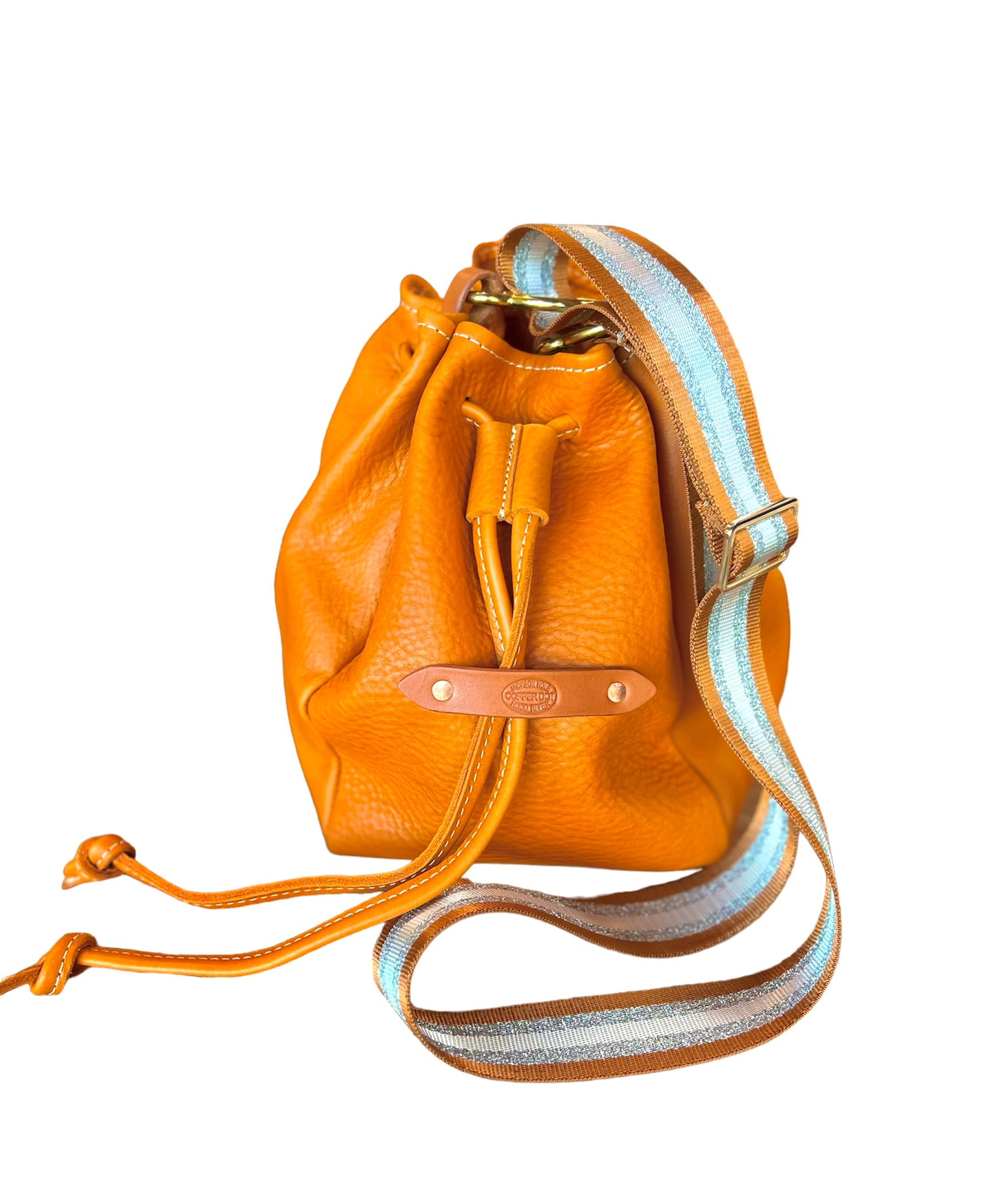 【DEINET】24FW DEINET LOGO BUCKET BAG (3COLORS) Arizona Bucket Bag - Copperdot Leather Goods