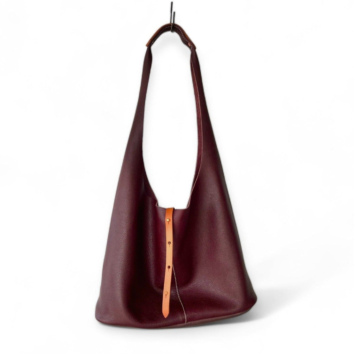Pinot Noir Amalfi Beach Tote