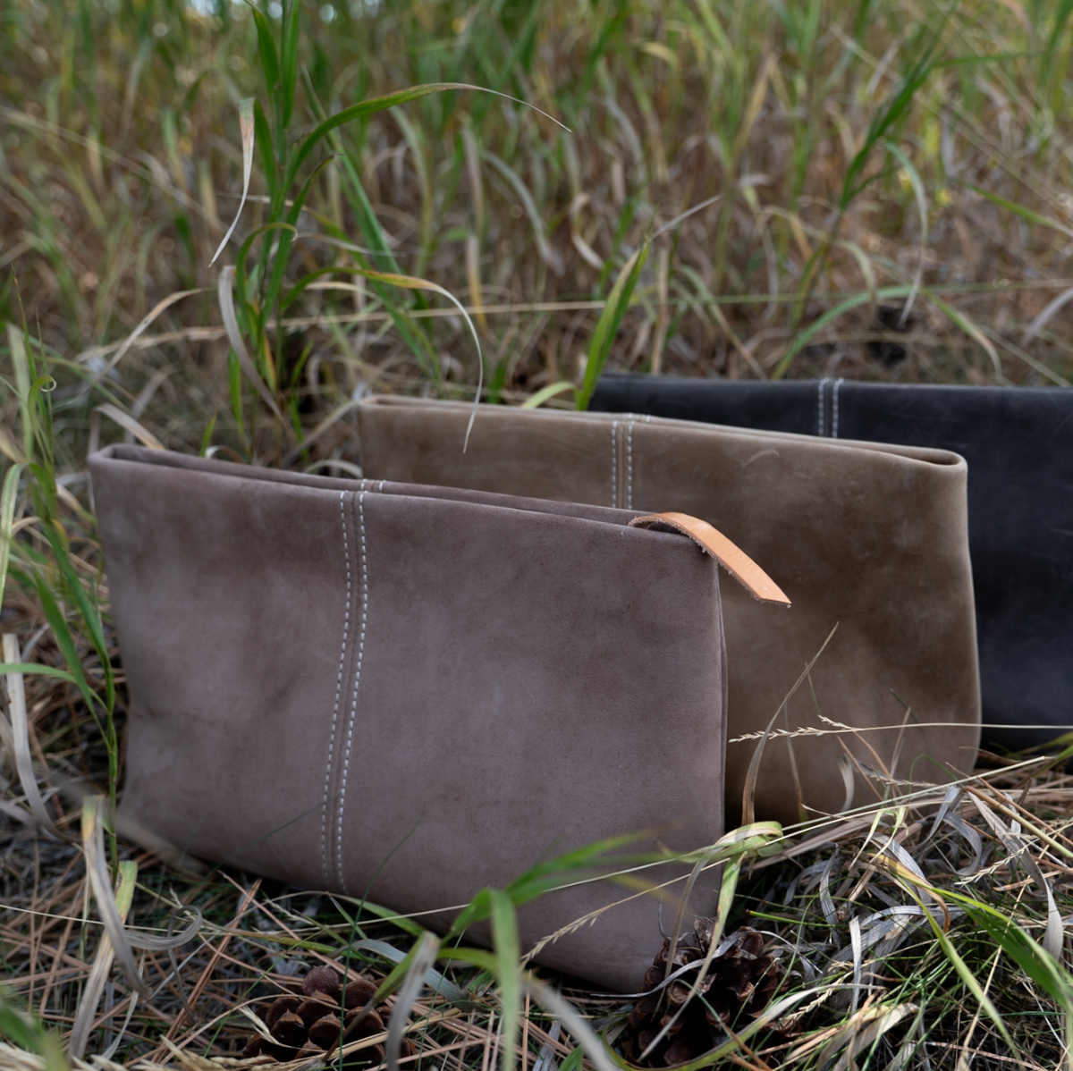 Jade Clutch | Grey Oil