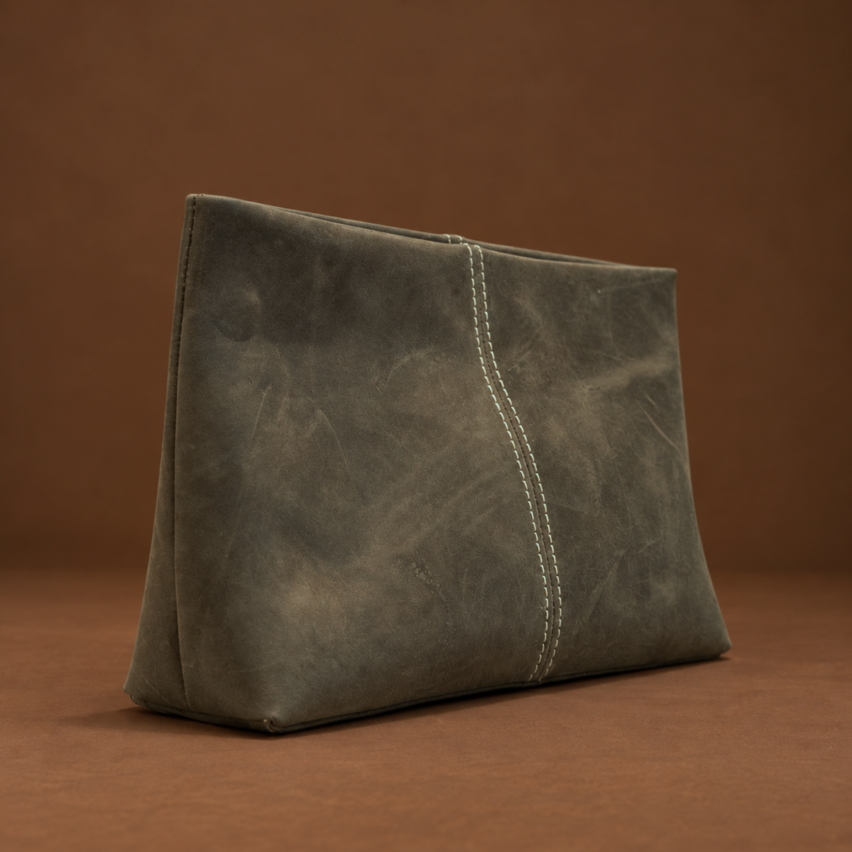 Jade Clutch | Grey Oil